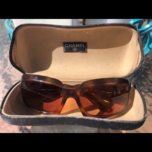 CHANEL Sunglasses